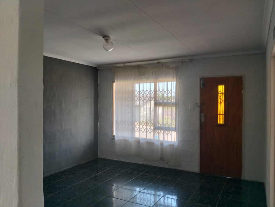 To Let 3 Bedroom Property for Rent in Northcrest Eastern Cape